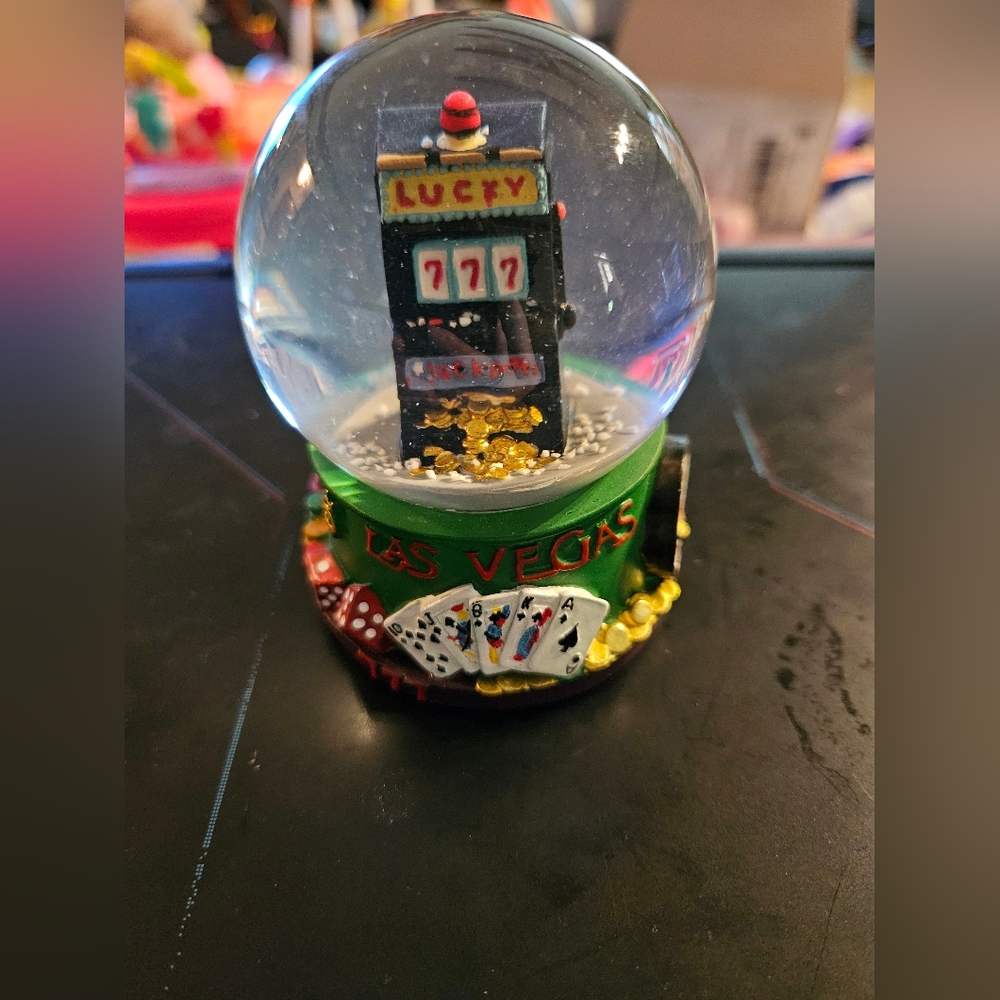 Las Vegas Lucky Casino Small Snowglobe.